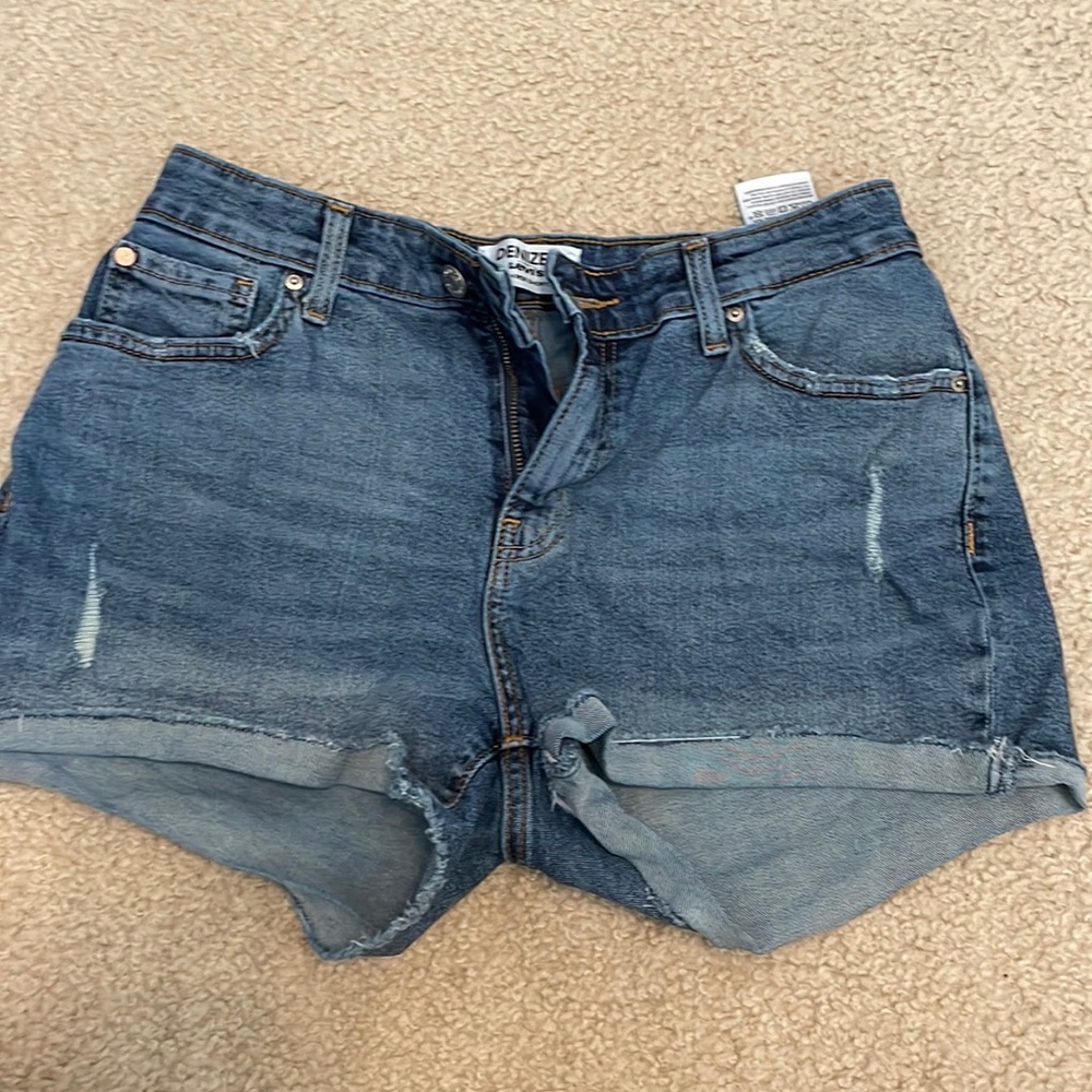 Women Size 8 W29 Blue Jean High Rise Short, Brand Denizen Levi’s